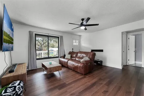 2935 Aein Road Orlando FL 32817