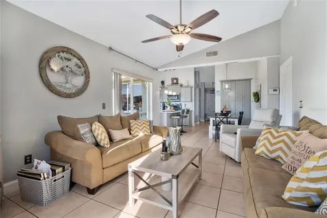 2705 Erwin Court Kissimmee FL 34743