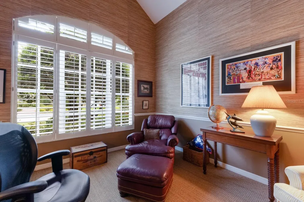 8223 Regents Court University Park FL 34201