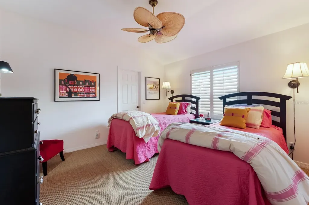 8223 Regents Court University Park FL 34201