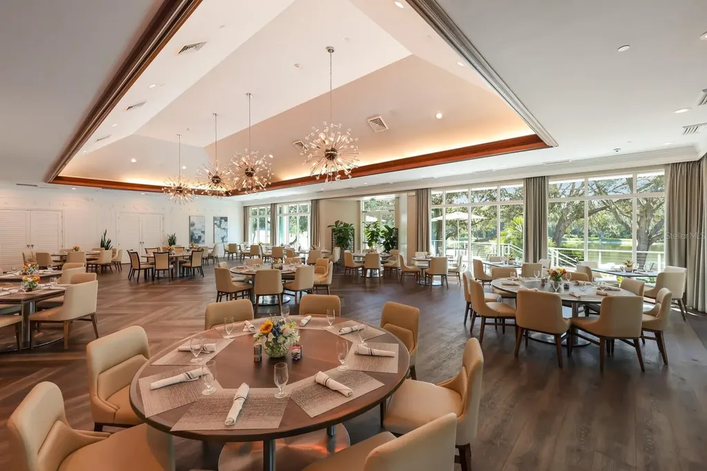 8223 Regents Court University Park FL 34201