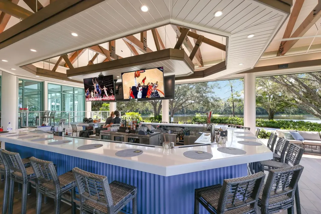 8223 Regents Court University Park FL 34201