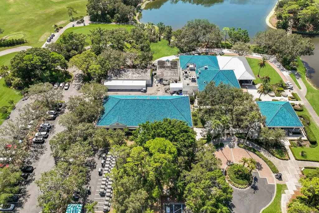 8223 Regents Court University Park FL 34201