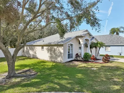 8406 Poydras Lane Tampa FL 33635