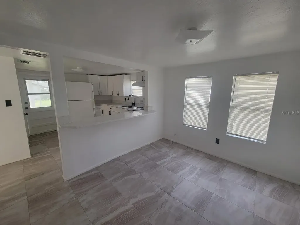 1058 N Davis Avenue Lakeland FL 33805