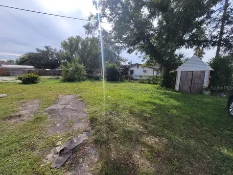 1058 N Davis Avenue Lakeland FL 33805