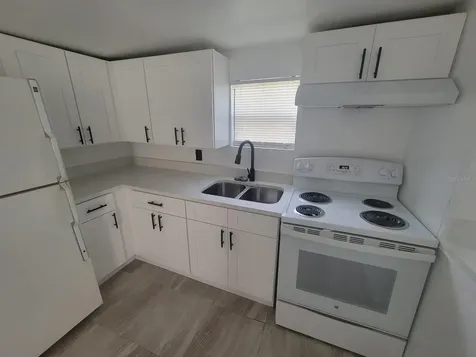1058 N Davis Avenue Lakeland FL 33805