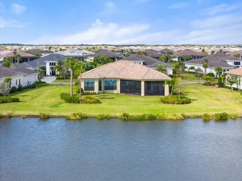 9049 Artisan Way Sarasota FL 34240