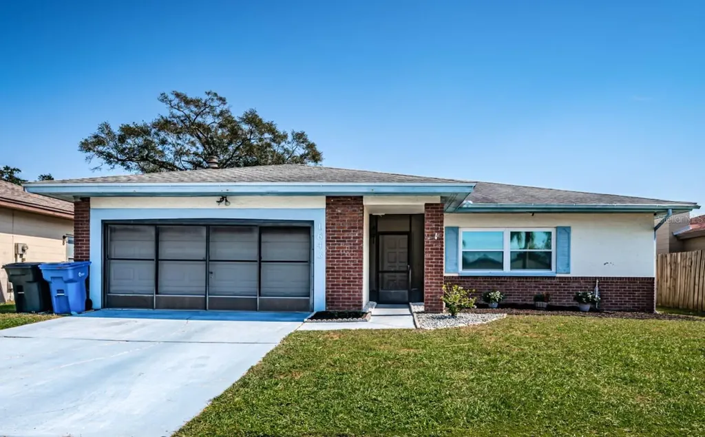 1643 E Grovehill Road Palm Harbor FL 34683