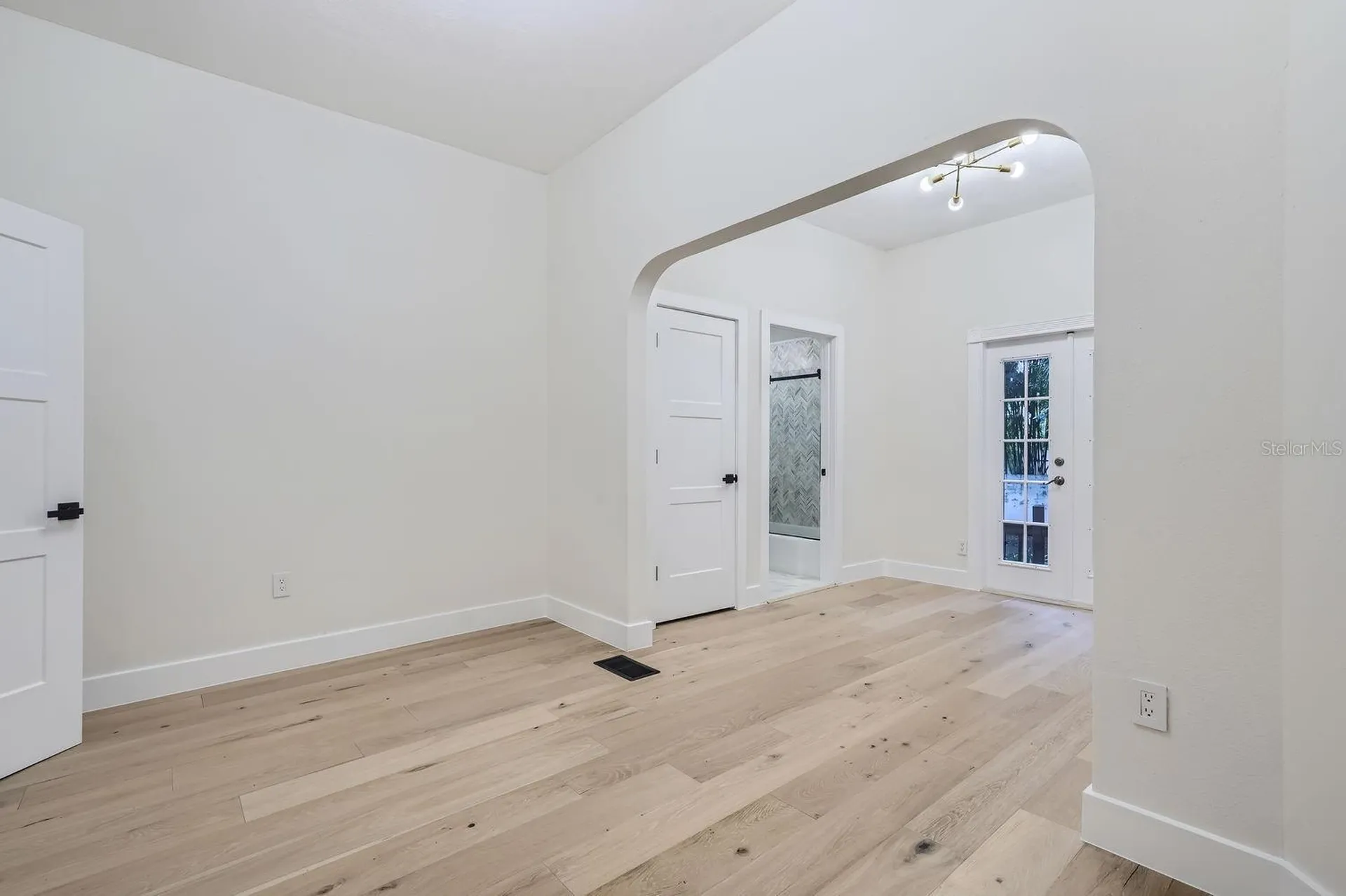 734 S Mills Avenue Orlando FL 32801