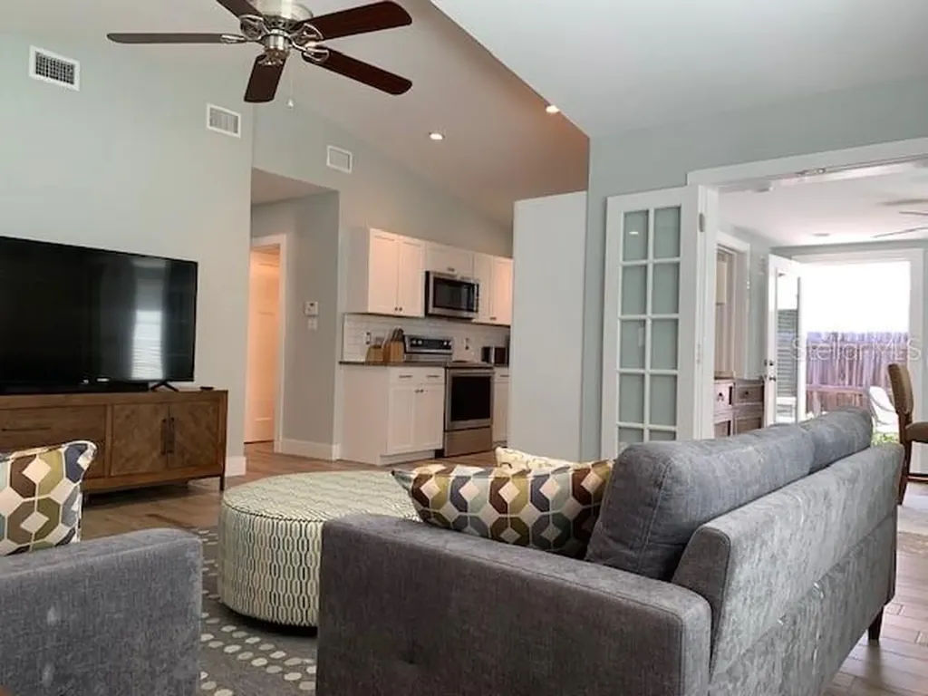 1275 Wooddell Drive Safety Harbor FL 34695
