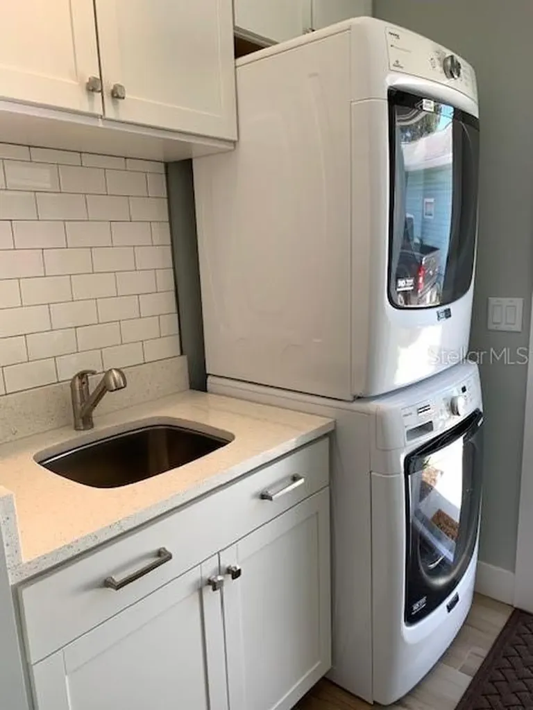 1275 Wooddell Drive Safety Harbor FL 34695