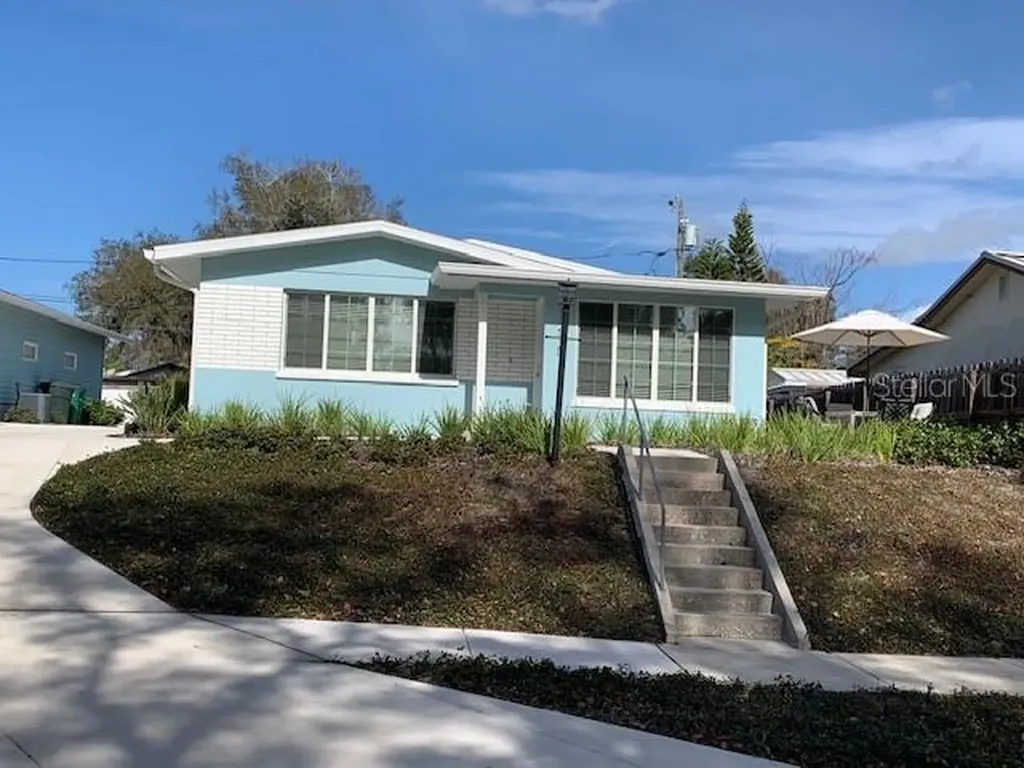 1275 Wooddell Drive Safety Harbor FL 34695