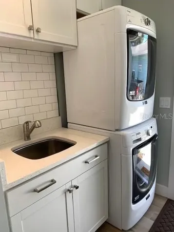 1275 Wooddell Drive Safety Harbor FL 34695