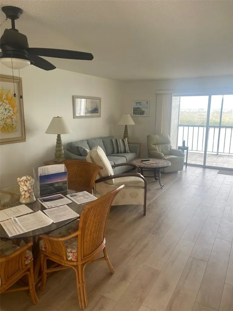 9397 Midnight Pass Road Sarasota FL 34242