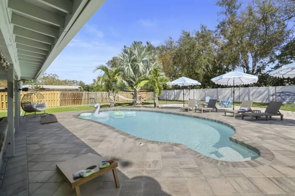 10075 W Bay Street Seminole FL 33776