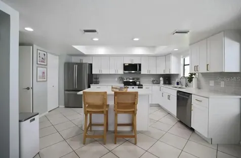 10075 W Bay Street Seminole FL 33776