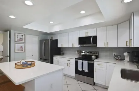 10075 W Bay Street Seminole FL 33776