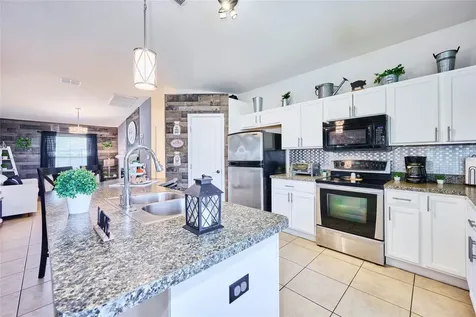612 Chicago Way Dundee FL 33838