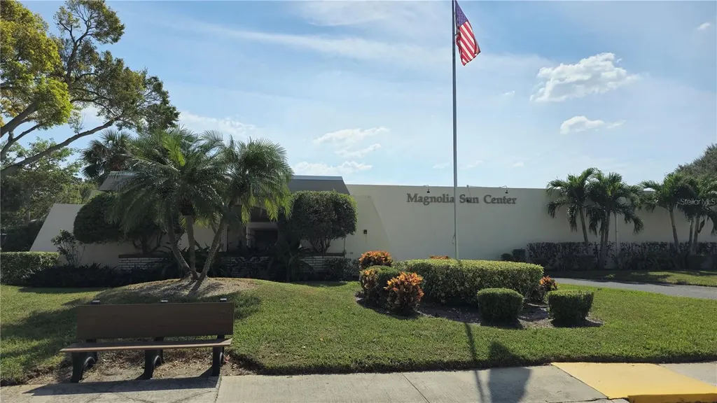 5623 80th St N St Petersburg FL 33709