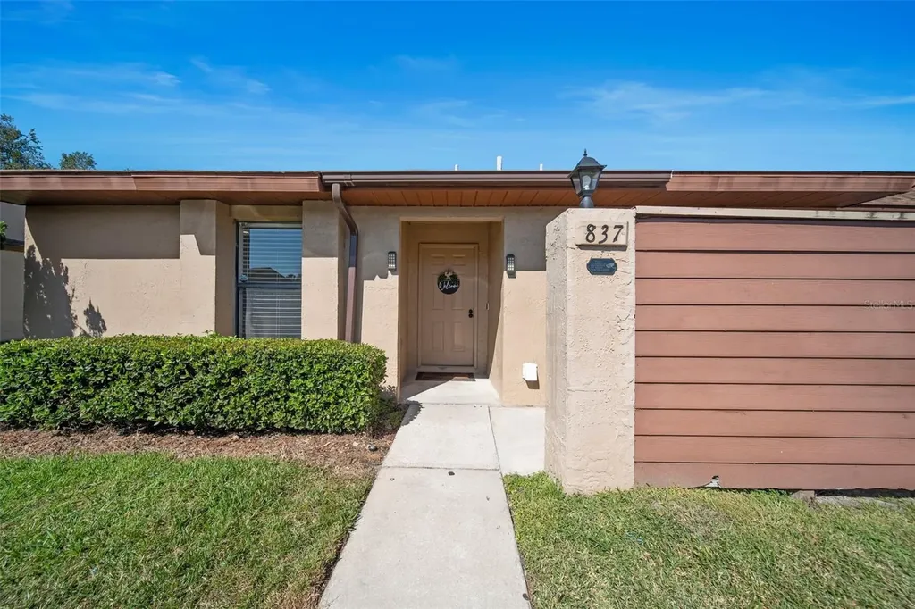 837 Park Villa Circle Orlando FL 32824