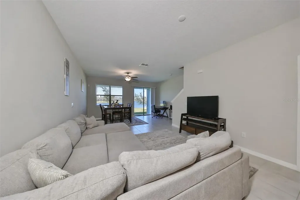 928 Royal Empress Drive Ruskin FL 33570