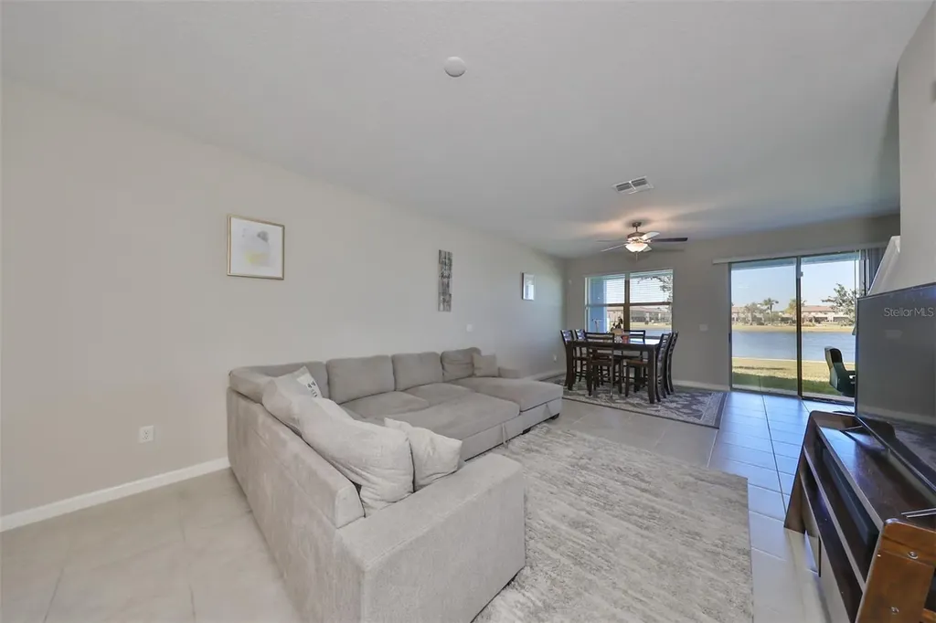 928 Royal Empress Drive Ruskin FL 33570