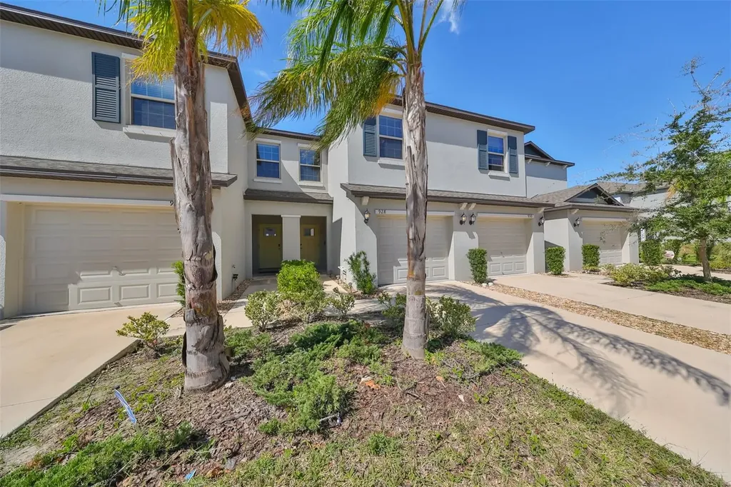 928 Royal Empress Drive Ruskin FL 33570