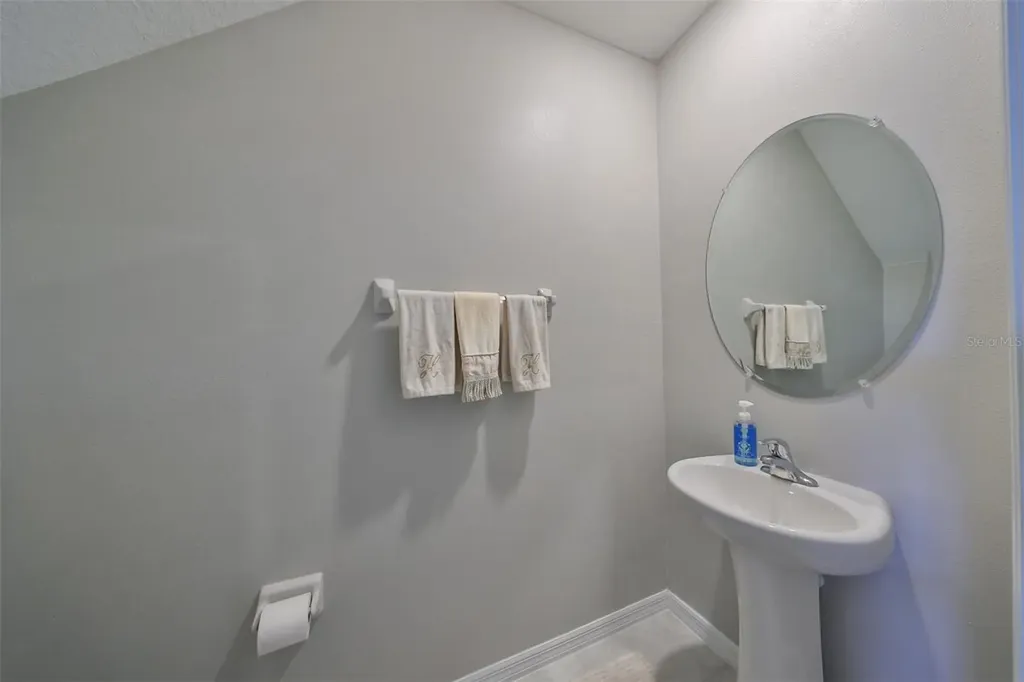 928 Royal Empress Drive Ruskin FL 33570