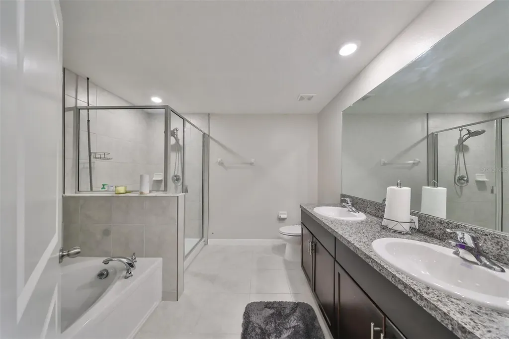 928 Royal Empress Drive Ruskin FL 33570