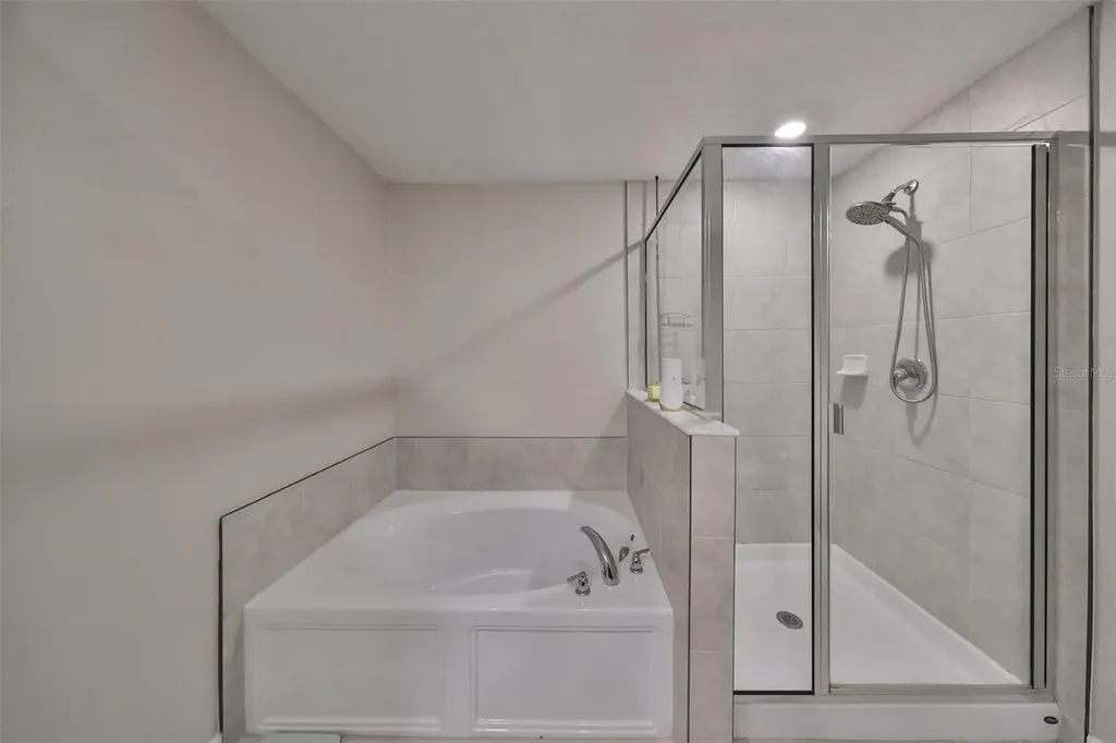 928 Royal Empress Drive Ruskin FL 33570