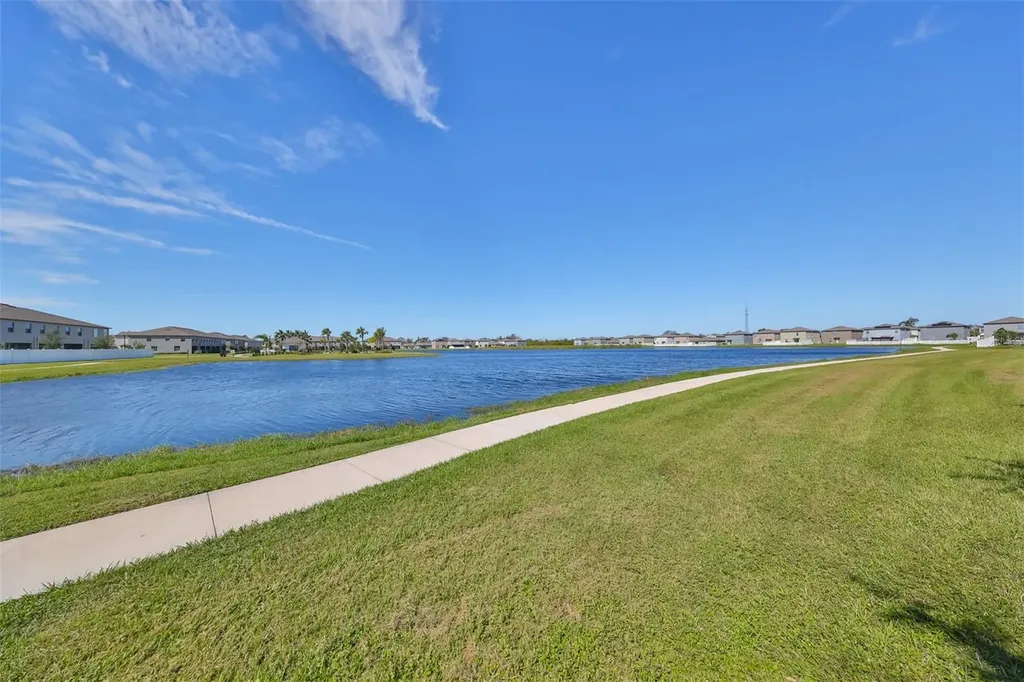 928 Royal Empress Drive Ruskin FL 33570