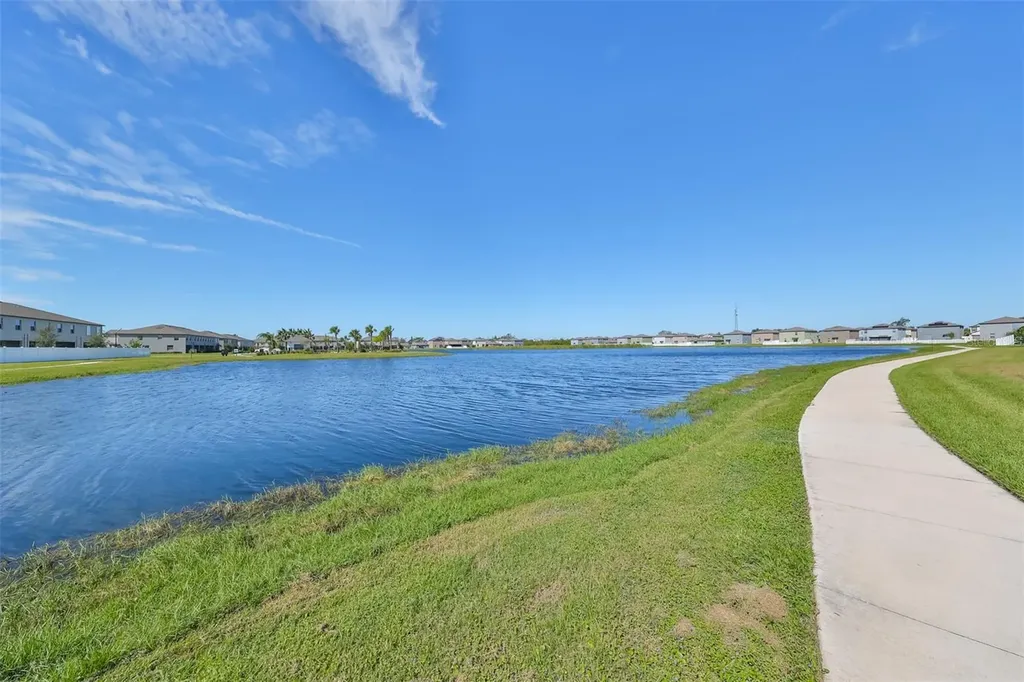 928 Royal Empress Drive Ruskin FL 33570