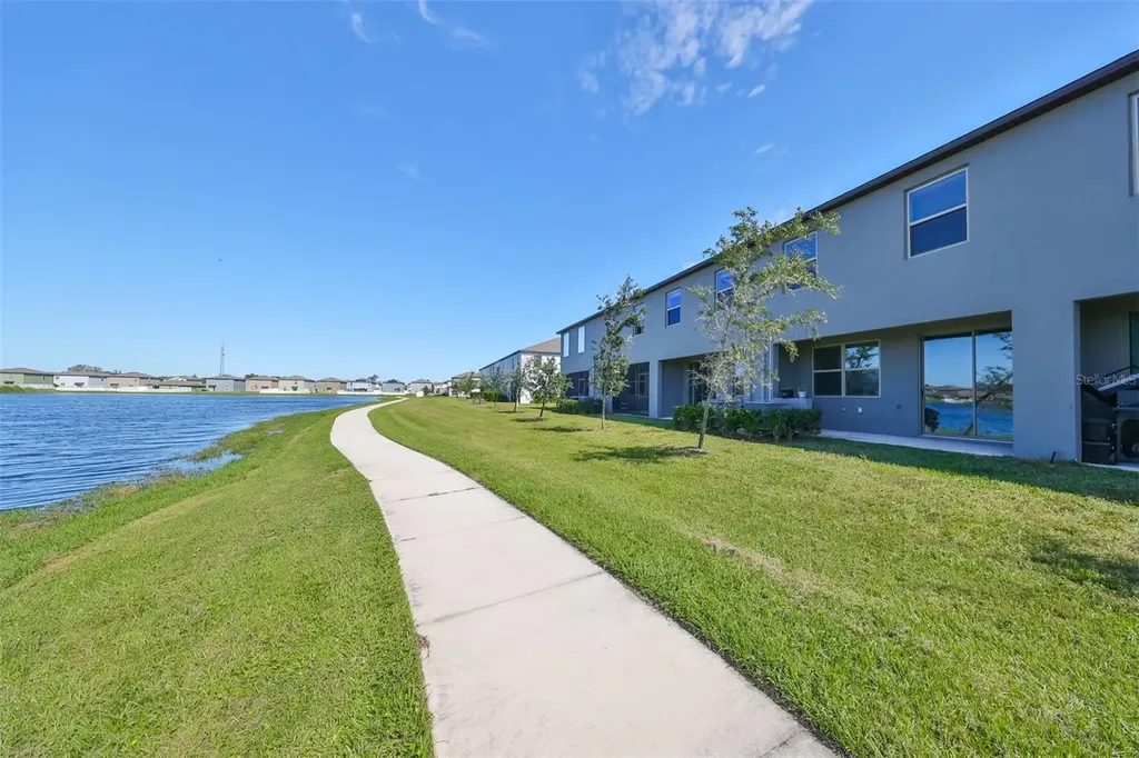 928 Royal Empress Drive Ruskin FL 33570