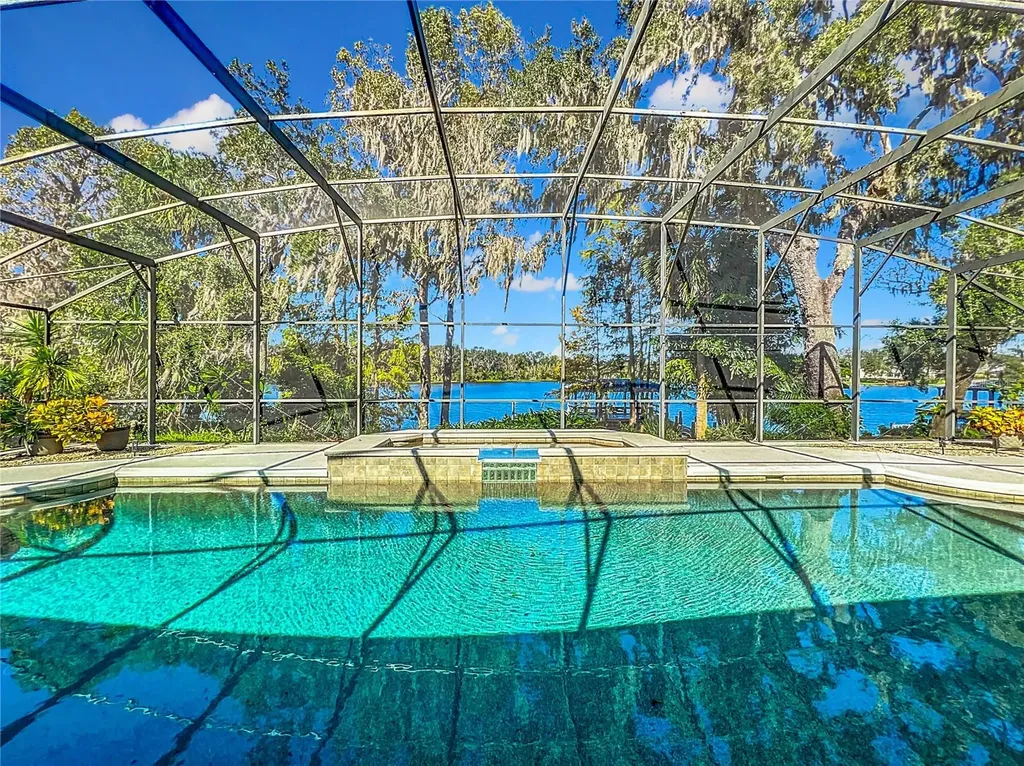 972 Oakpoint Circle Apopka FL 32712