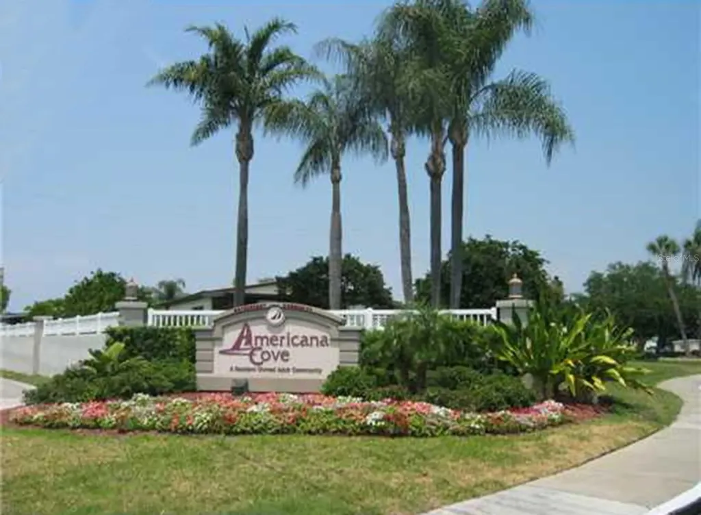 363 Mount Richmond Avenue NE St Petersburg FL 33702