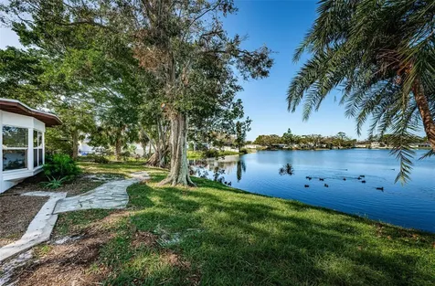 8428 14th Street N St Petersburg FL 33702