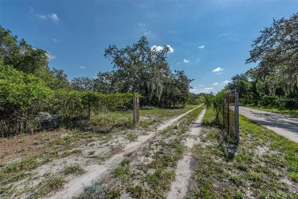 12154 Bullfrog Creek Road Gibsonton FL 33534