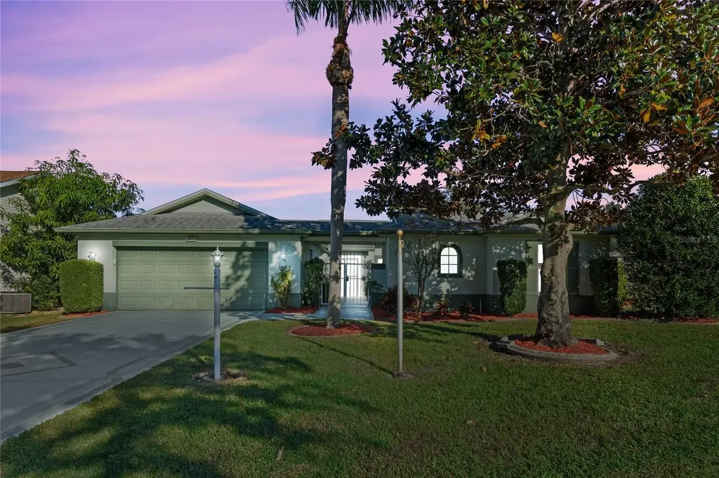 24814 Riverboat Bend Leesburg FL 34748