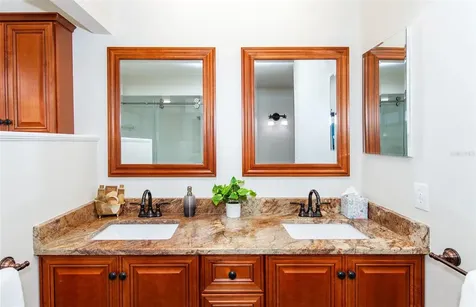 172 Southampton Place Venice FL 34293