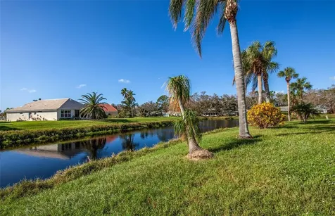 172 Southampton Place Venice FL 34293