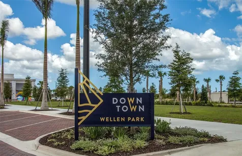 172 Southampton Place Venice FL 34293