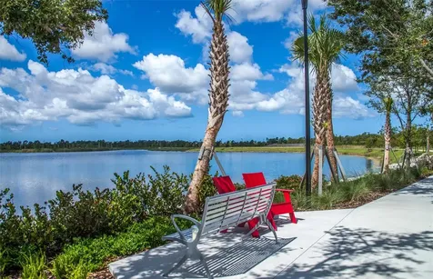 172 Southampton Place Venice FL 34293