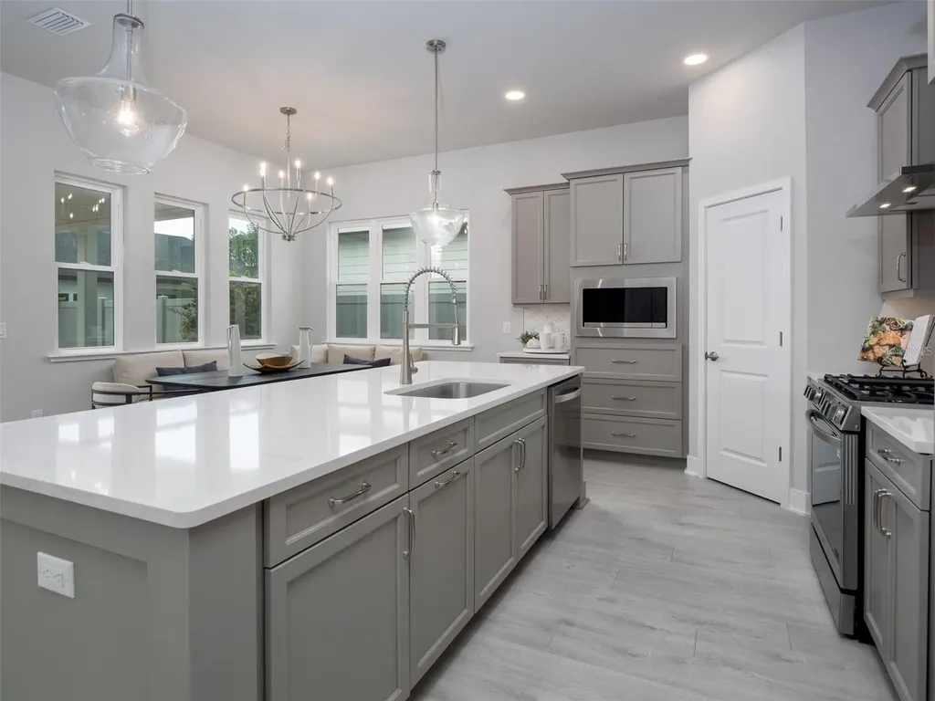 835 SW 145th Drive Newberry FL 32669