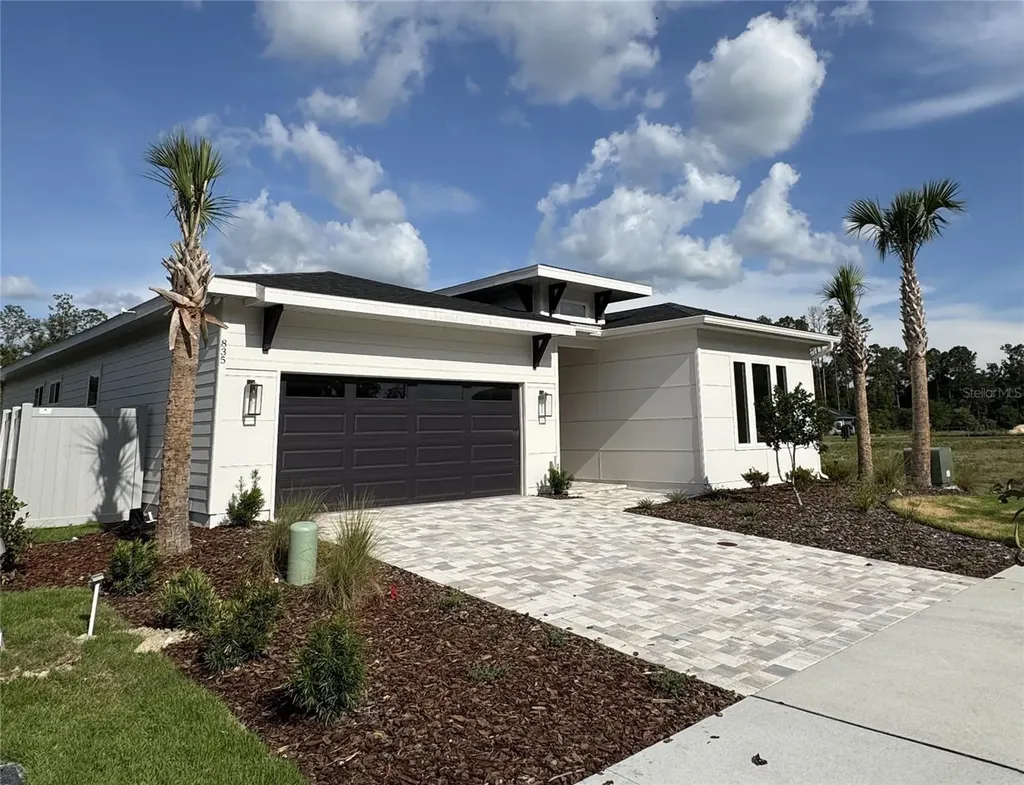 835 SW 145th Drive Newberry FL 32669