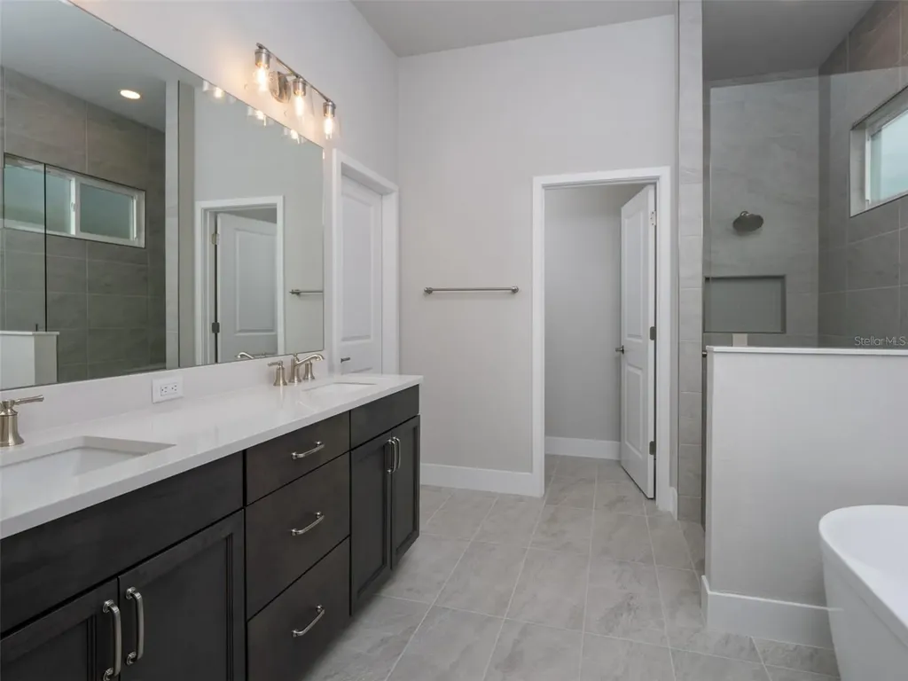 835 SW 145th Drive Newberry FL 32669