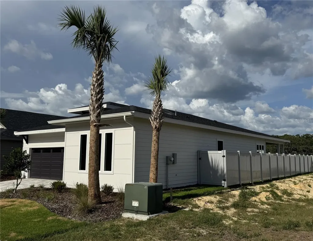 835 SW 145th Drive Newberry FL 32669