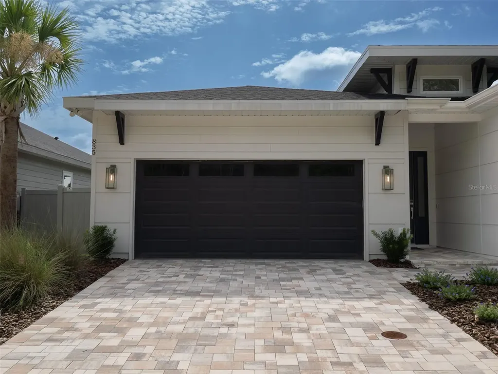 835 SW 145th Drive Newberry FL 32669