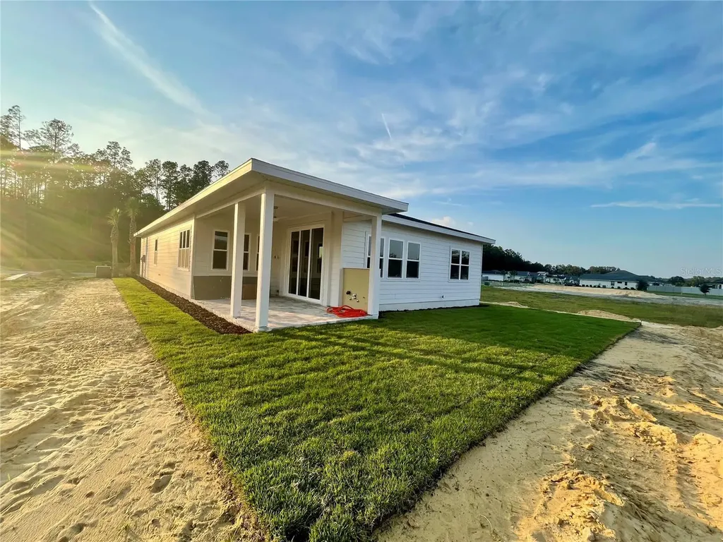 835 SW 145th Drive Newberry FL 32669