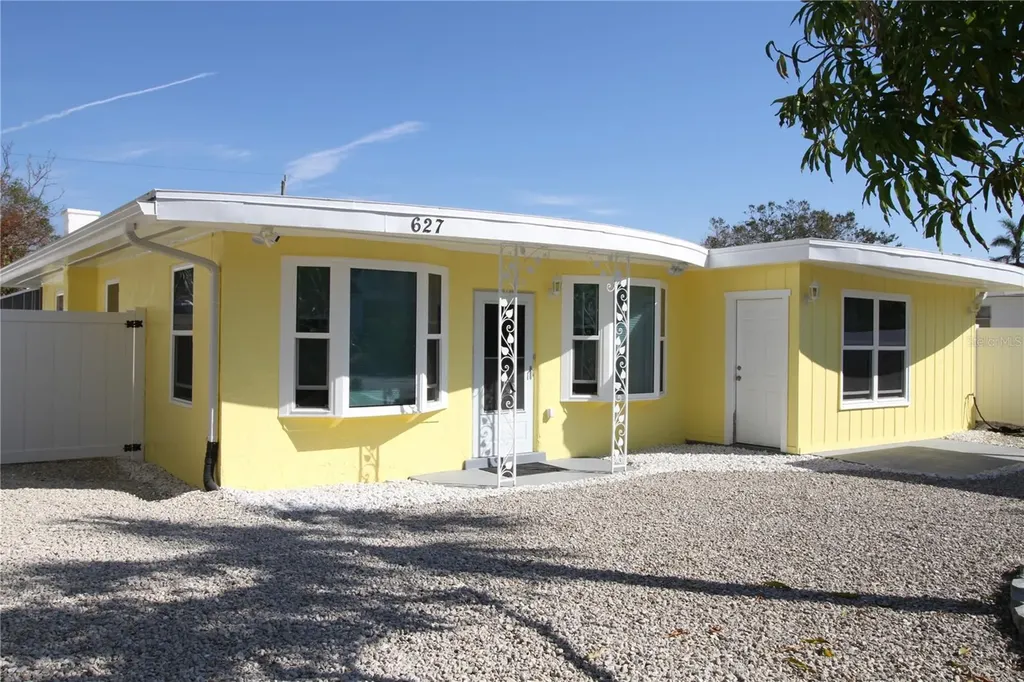 627 Avenida Del Norte Sarasota FL 34242